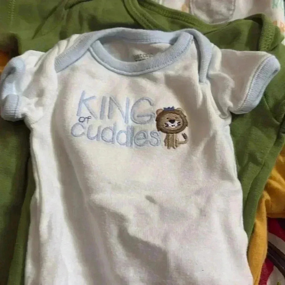 Newborn bundle - Picture 7 of 7